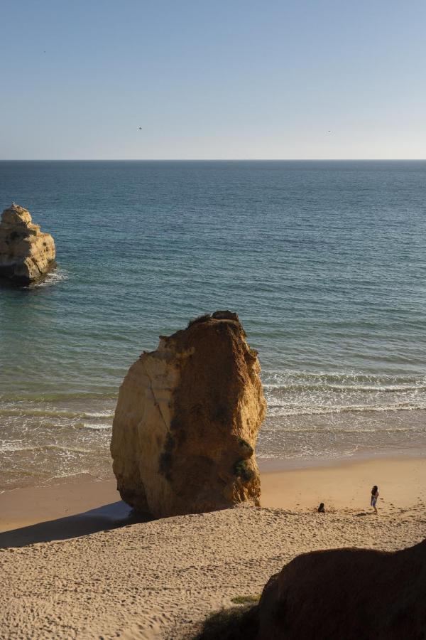 Apartment In Praia Da Rocha With A-C, Terrace In Portimão Kültér fotó